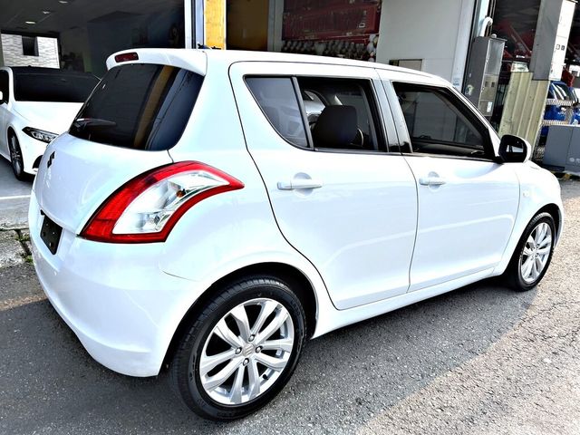SUZUKI鈴木 SWIFT  第4張相片