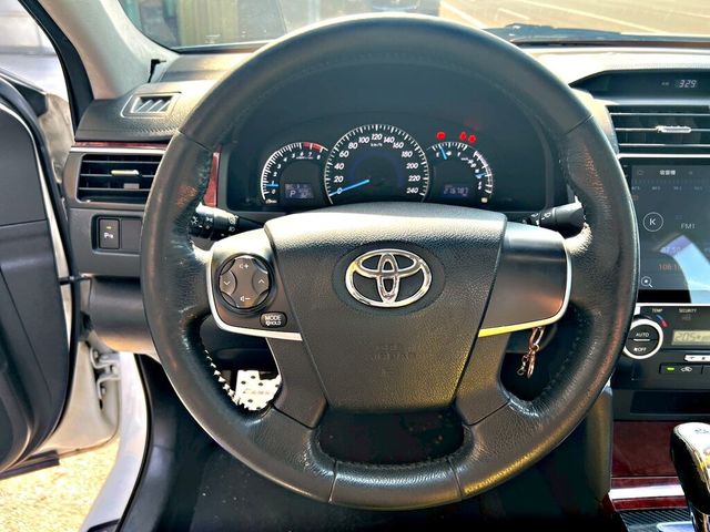 TOYOTA豐田 CAMRY  第7張相片