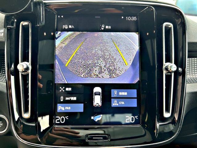 VOLVO富豪 XC40  第17張相片