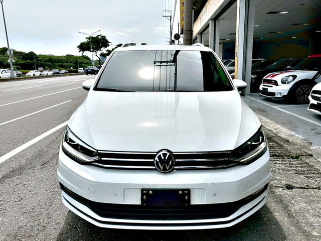 VOLKSWAGEN福斯 TOURAN  第2張相片