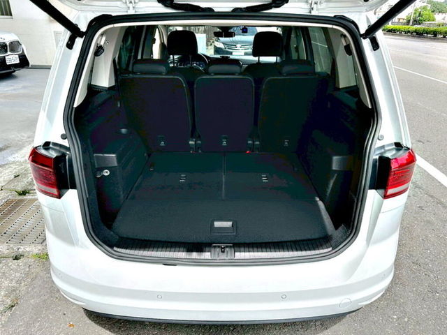 VOLKSWAGEN福斯 TOURAN  第4張相片
