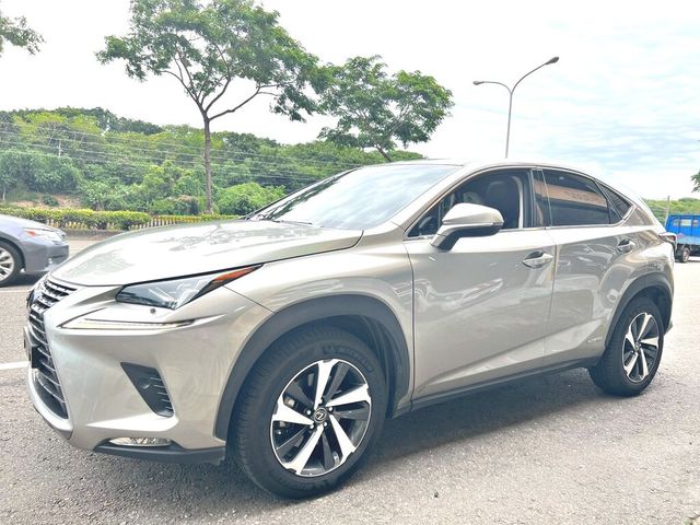 LEXUS凌志 NX300H  第1張相片