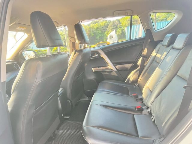 TOYOTA豐田 RAV4  第6張相片