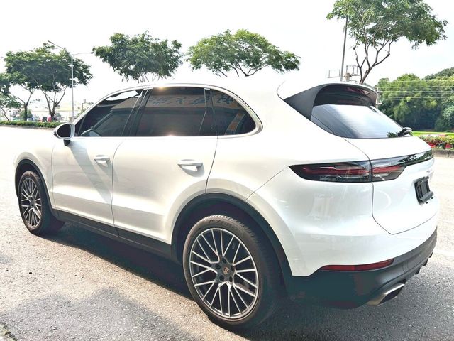 PORSCHE保時捷 CAYENNE  第2張相片