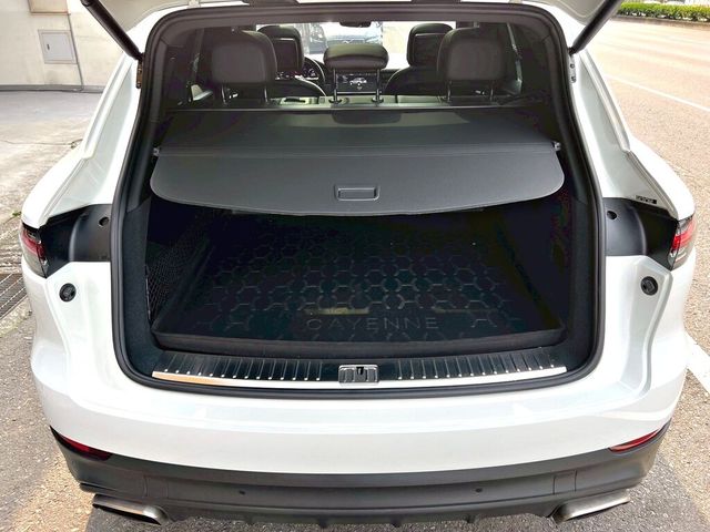 PORSCHE保時捷 CAYENNE  第3張相片