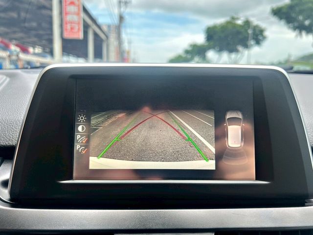 BMW寶馬 218D  第14張相片