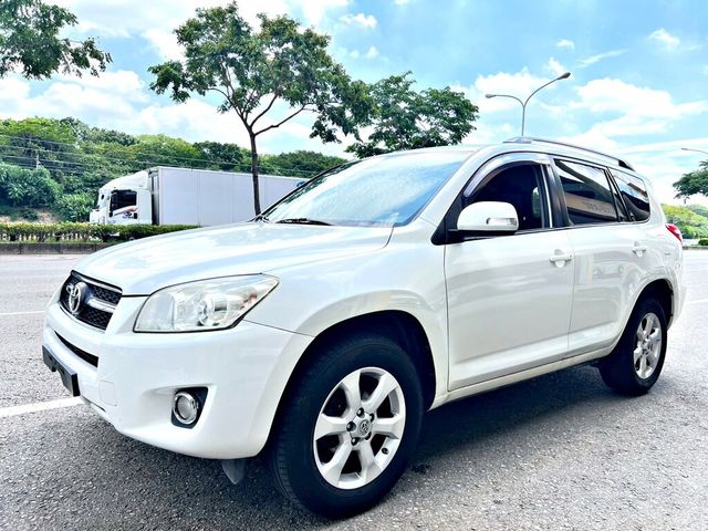 TOYOTA豐田 RAV4  第1張相片