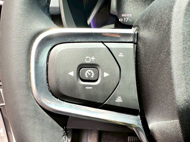 VOLVO富豪 XC40  第7張相片