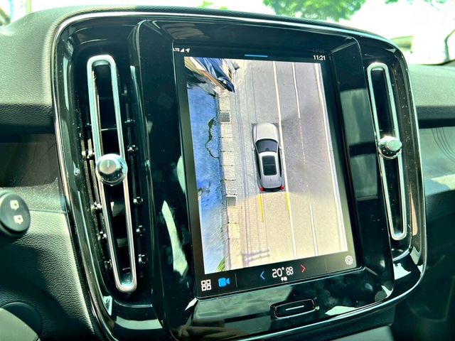VOLVO富豪 XC40  第12張相片