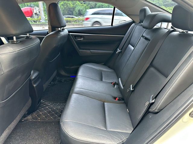 TOYOTA豐田 ALTIS  第16張相片