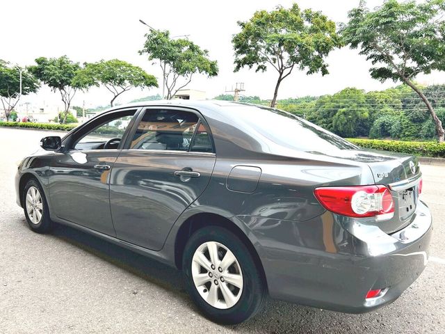 TOYOTA豐田 ALTIS  第2張相片