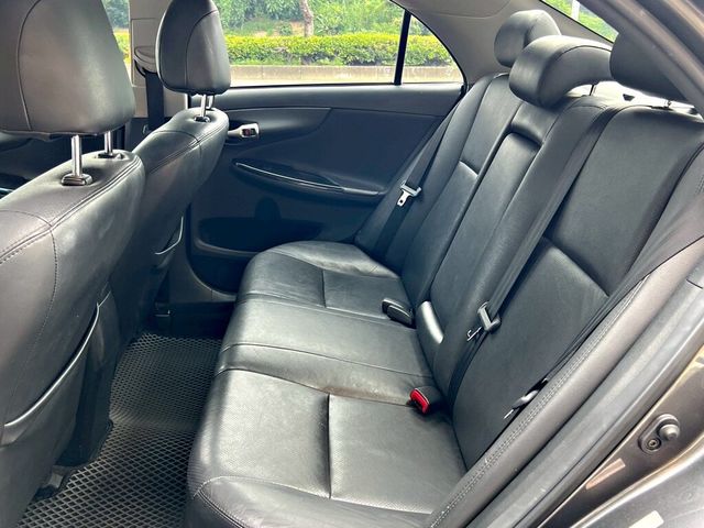 TOYOTA豐田 ALTIS  第6張相片