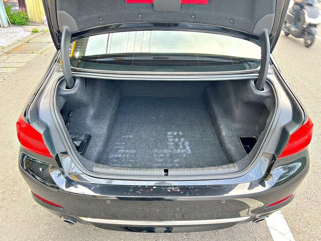BMW寶馬 520I  第3張相片