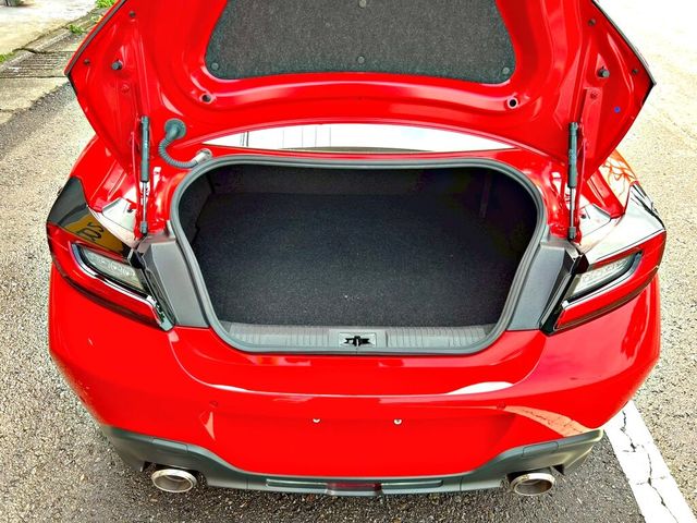 SUBARU速霸陸 BRZ  第3張相片