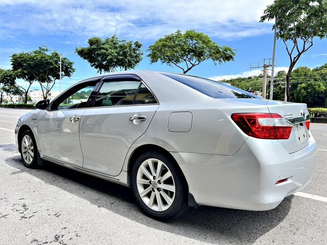 TOYOTA豐田 CAMRY HYBRID  第2張相片
