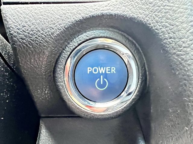 TOYOTA豐田 CAMRY HYBRID  第9張相片