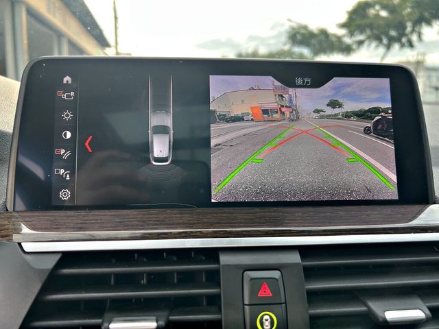 BMW寶馬 X4 XDRIVE30I  第10張相片