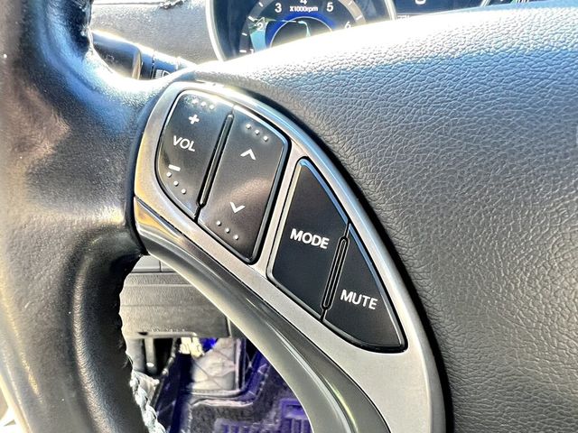 HYUNDAI現代 ELANTRA  第8張相片