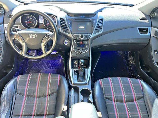 HYUNDAI現代 ELANTRA  第18張相片