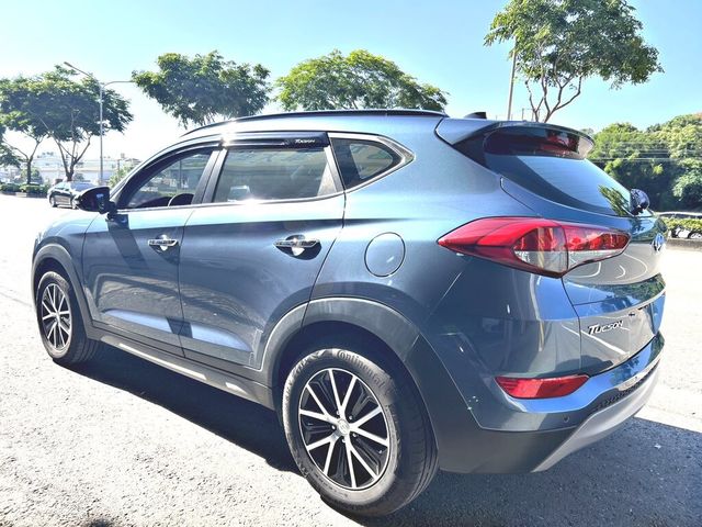 HYUNDAI現代 TUCSON  第2張相片