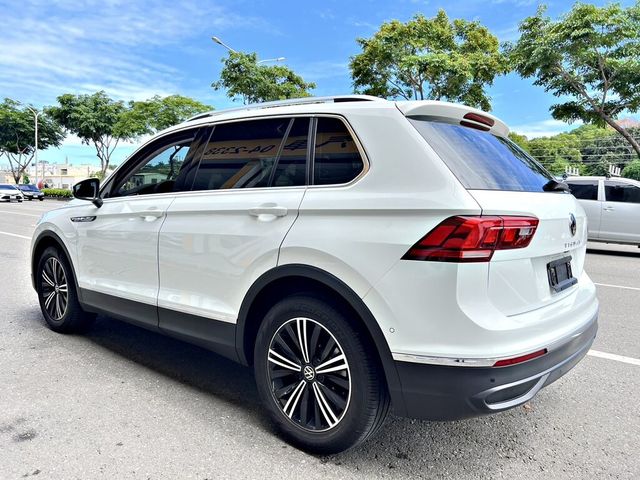 VOLKSWAGEN福斯 TIGUAN  第2張相片