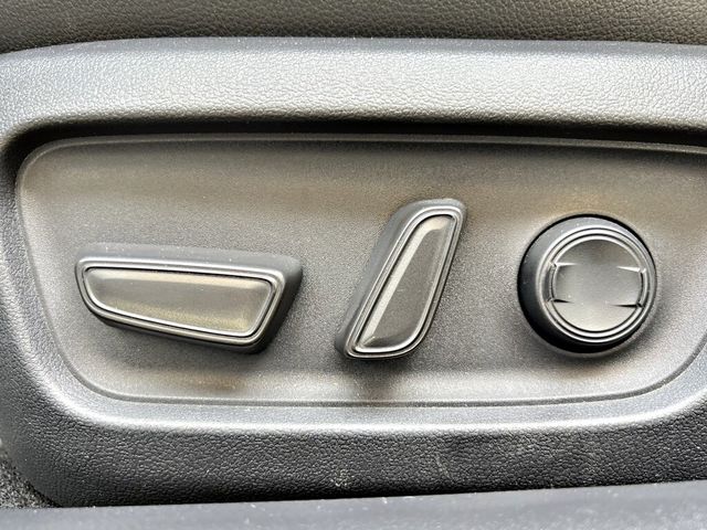 TOYOTA豐田 CAMRY  第6張相片