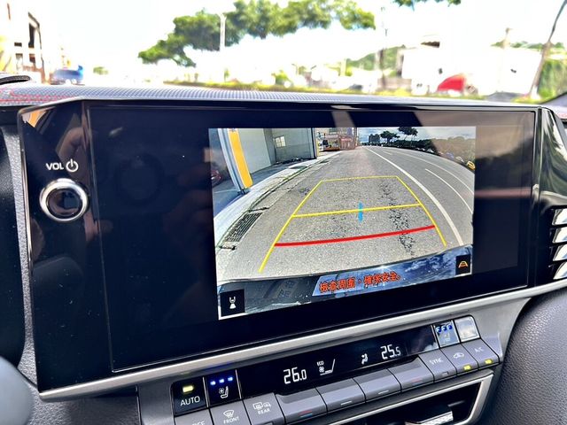 TOYOTA豐田 CAMRY  第12張相片