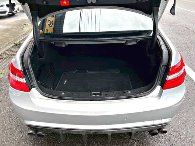 M-BENZ賓士 E250 COUPE  第3張相片