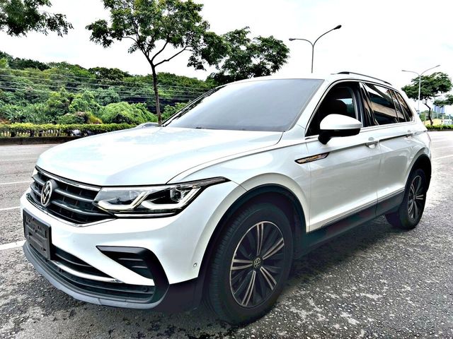 VOLKSWAGEN福斯 TIGUAN  第1張相片