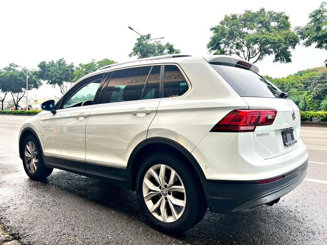 VOLKSWAGEN福斯 TIGUAN  第2張相片