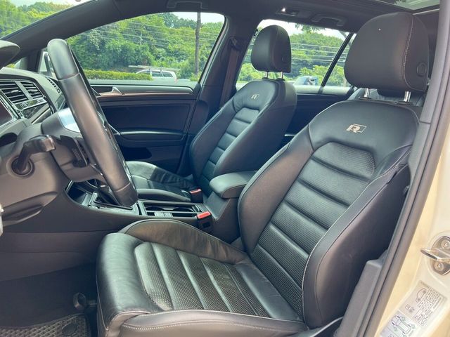 VOLKSWAGEN福斯 GOLF VARIANT  第5張相片