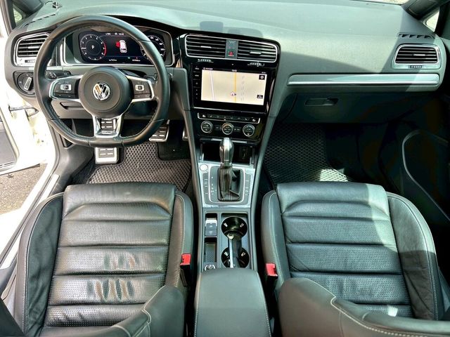 VOLKSWAGEN福斯 GOLF VARIANT  第17張相片