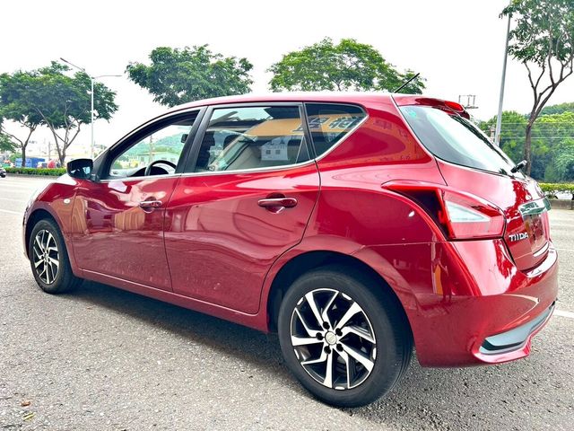NISSAN日產 TIIDA  第2張相片