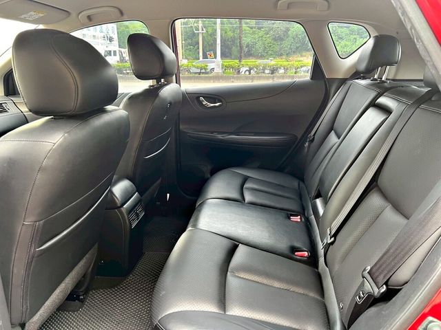 NISSAN日產 TIIDA  第5張相片