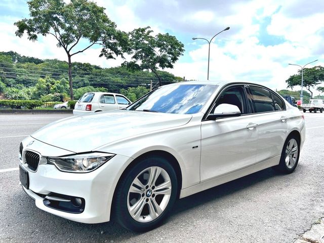 BMW寶馬 320I  第1張相片