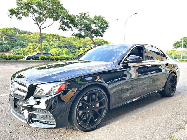 M-BENZ賓士 E300  第1張相片