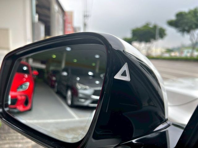 BMW寶馬 320I  第5張相片