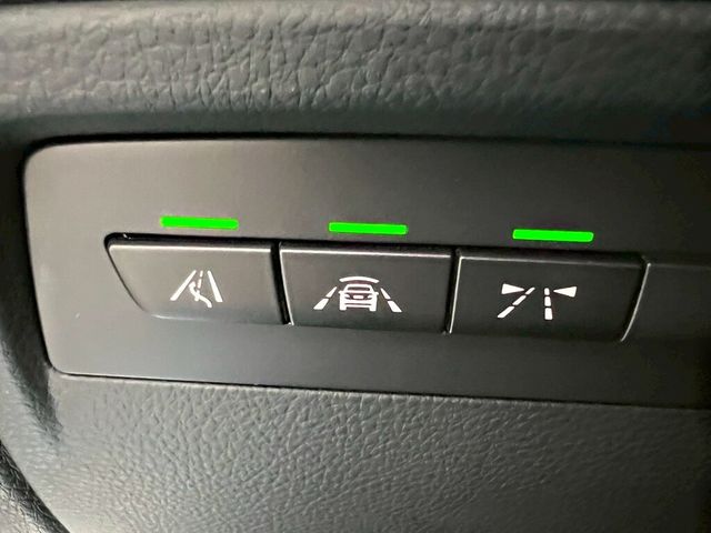 BMW寶馬 320I  第10張相片
