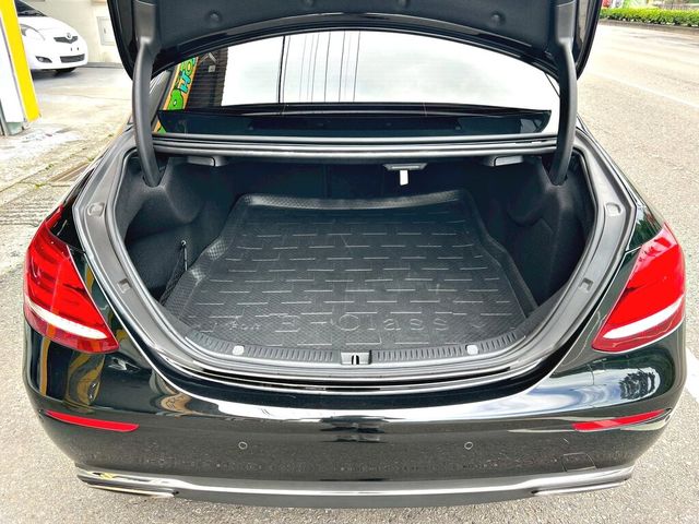 M-BENZ賓士 E200  第3張相片