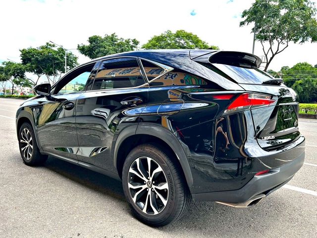 LEXUS凌志 NX200T  第2張相片