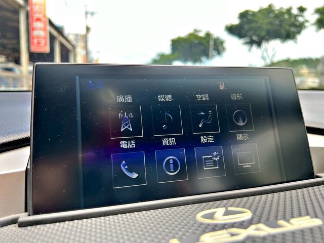 LEXUS凌志 NX200T  第13張相片