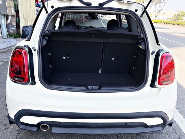 MINI迷你 MINI 5-DOOR  第3張相片