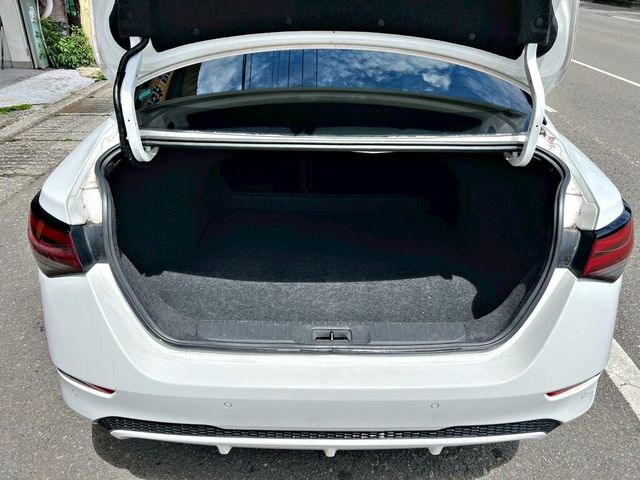 NISSAN日產 SENTRA  第3張相片