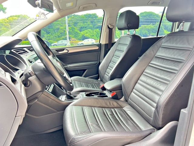VOLKSWAGEN福斯 TOURAN  第6張相片