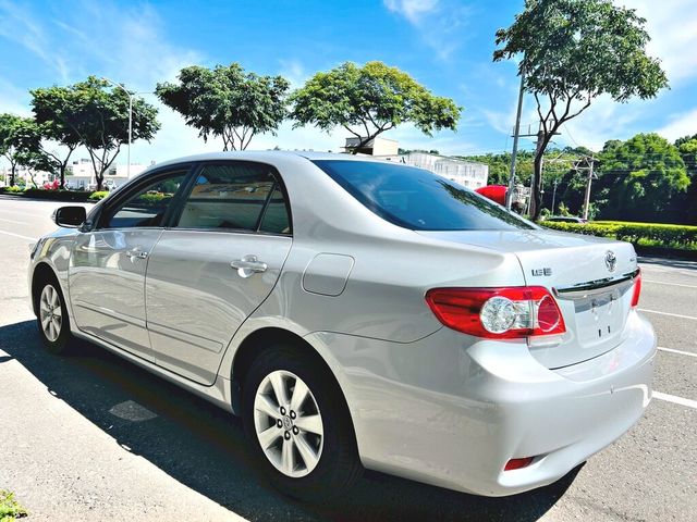 TOYOTA豐田 ALTIS  第2張相片
