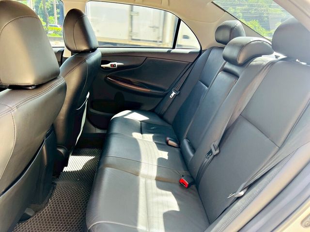 TOYOTA豐田 ALTIS  第5張相片