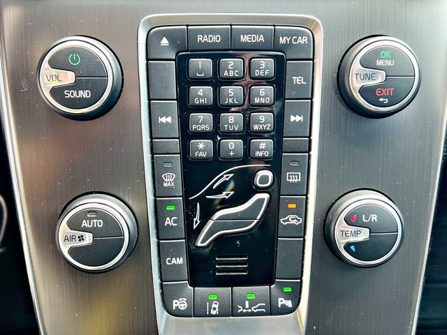 VOLVO富豪 V40  第15張相片