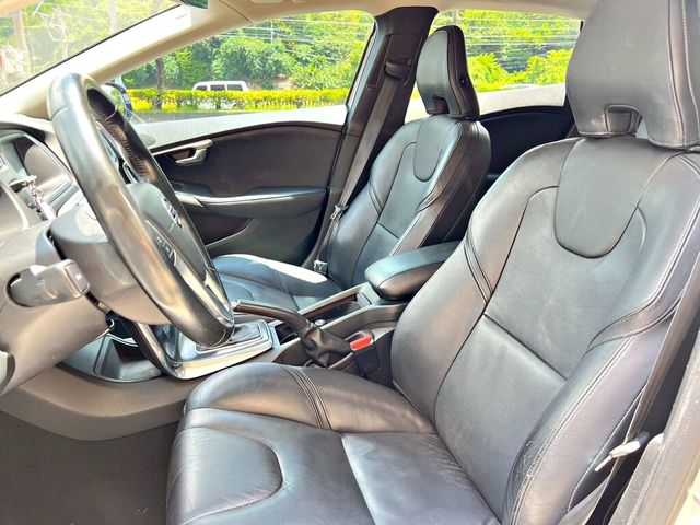 VOLVO富豪 V40  第6張相片