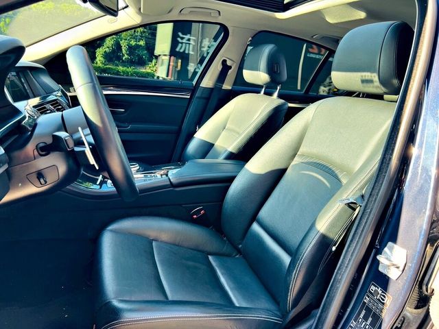 BMW寶馬 520I  第5張相片