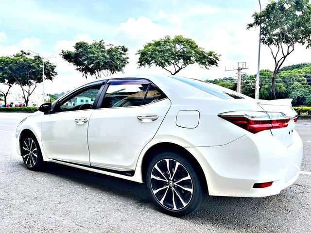 TOYOTA豐田 ALTIS  第2張相片